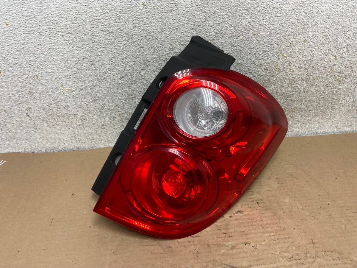 2010 to 2015 Chevrolet Equinox Right Passenger Rh Side Tail Light AH9494 LK0