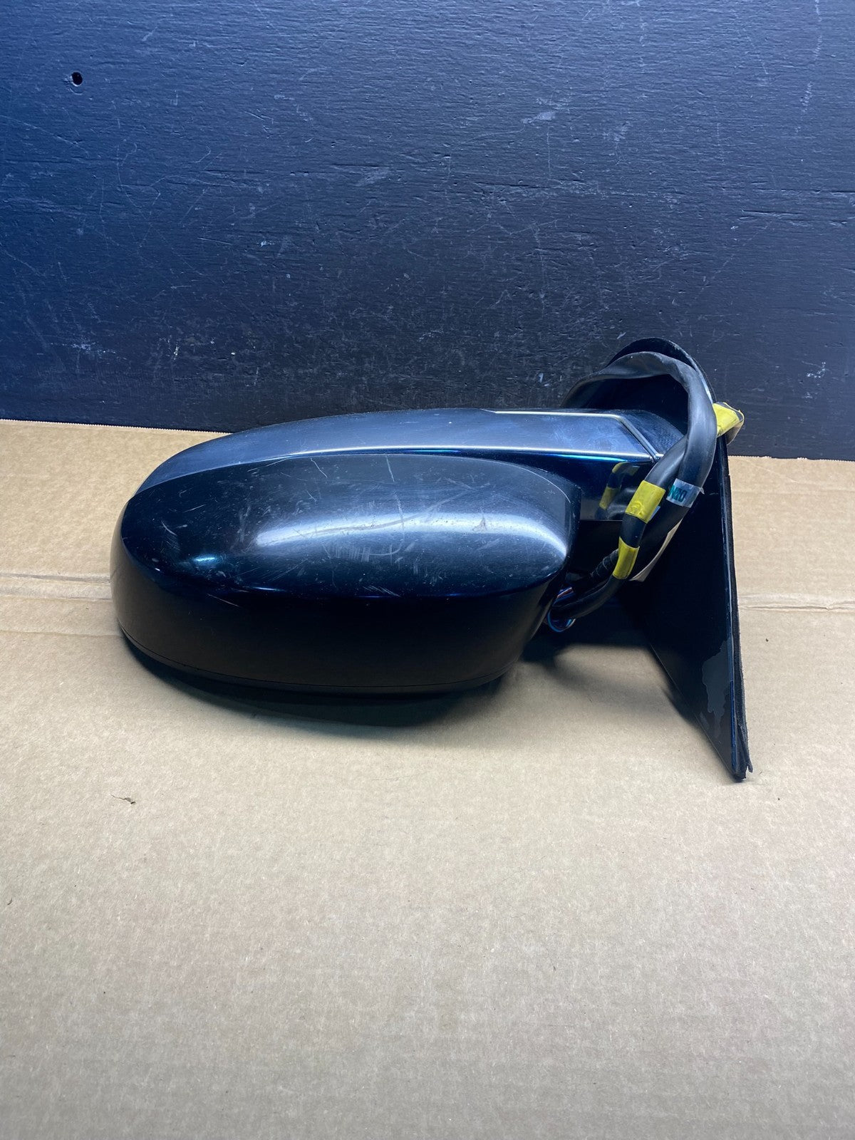 2007 - 2014 Cadillac Escalade Left Driver Door Mirror Turn Signal AD2996 DG1
