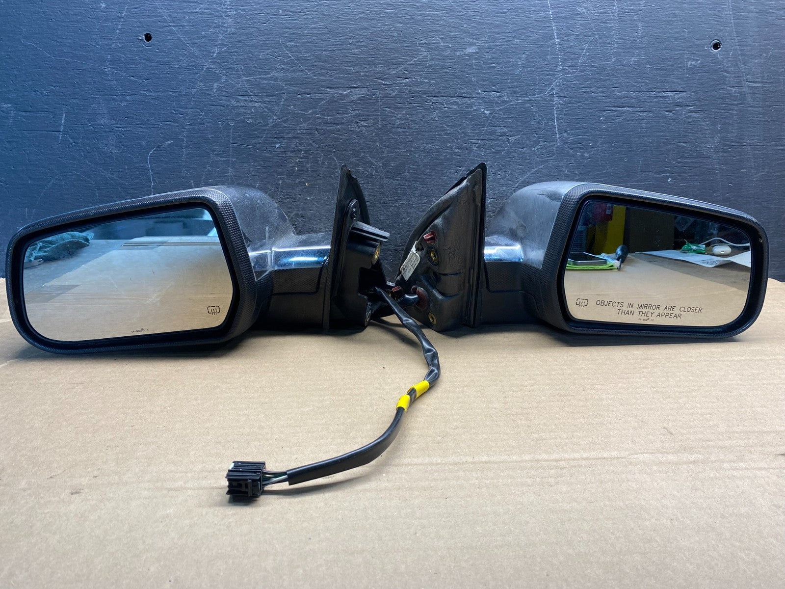 2010 to 2015 GMC Terrain Left+Right Set Heated Chrome Door Mirror AE0037 DG11