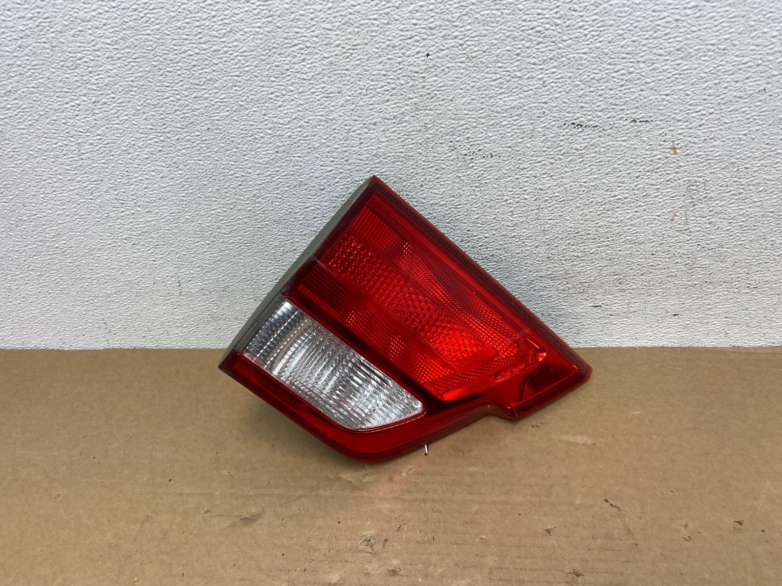 2011-2013 Jeep Grand Cherokee Left Driver Side Lh Inner Tail Light AD3870 LK1