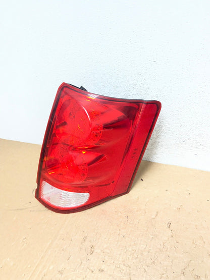 2011 - 2018 Dodge Grand Caravan Right Passenger RH Tail Light Led AG1337 LK1