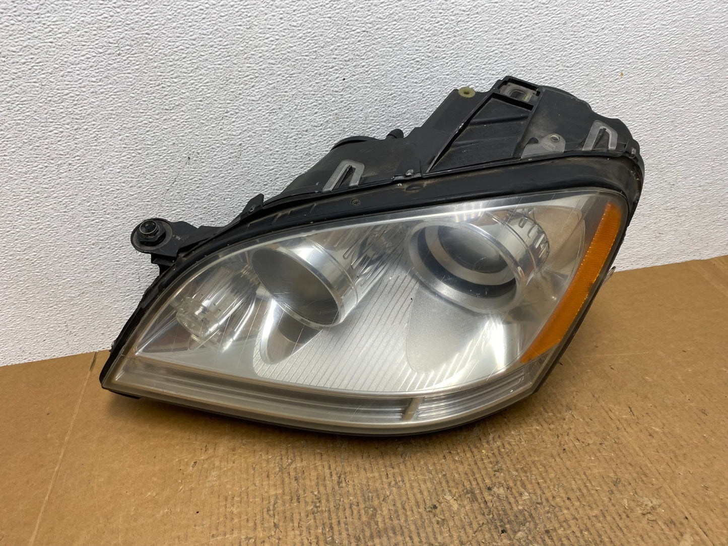 Halogen 2006-2009 Mercedes-Benz ML-Class Headlight Left Driver LH AE1606 DW0
