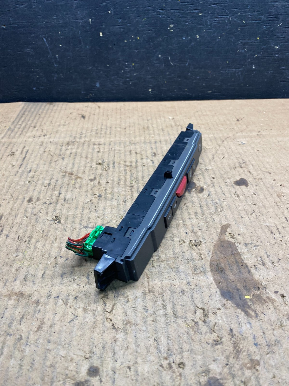 2006-2009 Land Range Rover Sport Center Console Hazard Door Lock Switch P0096 DG2