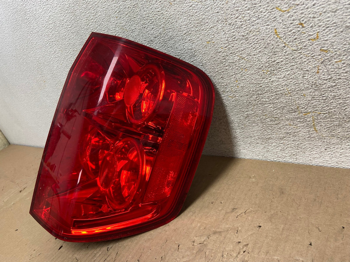 2003 2004 2005 Honda Pilot Right Passenger RH Side Tail Light AH5944 LK2