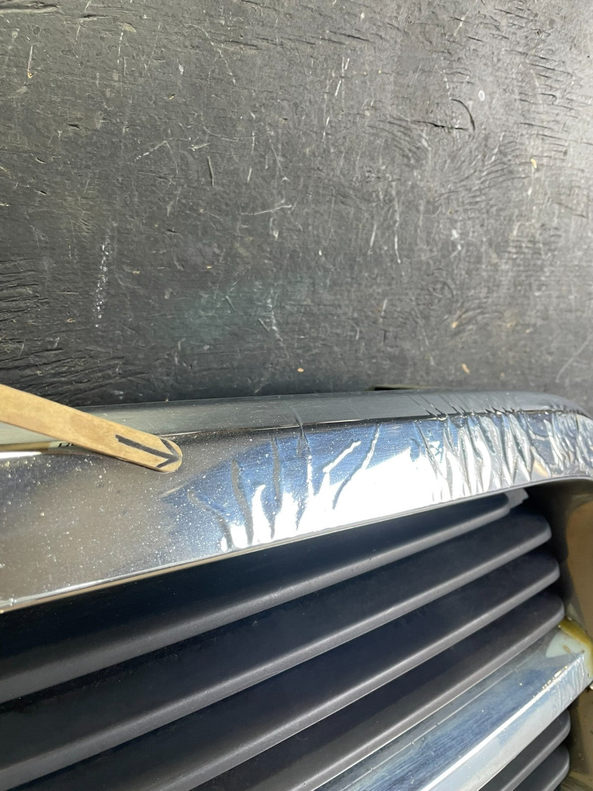 2004 to 2006 Dodge Durango Front Upper Chrome Grill Grille Oem AA8809 DG4