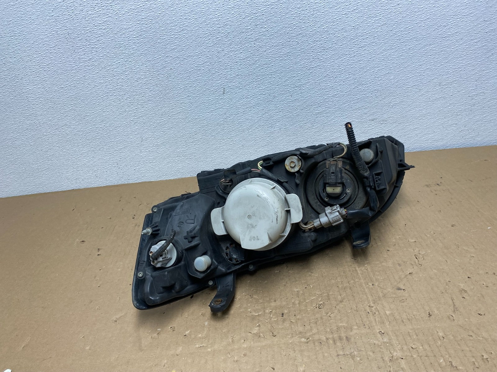 2006 to 2007 Subaru Legacy Right Passenger RH Side Headlight AB6704 DW6