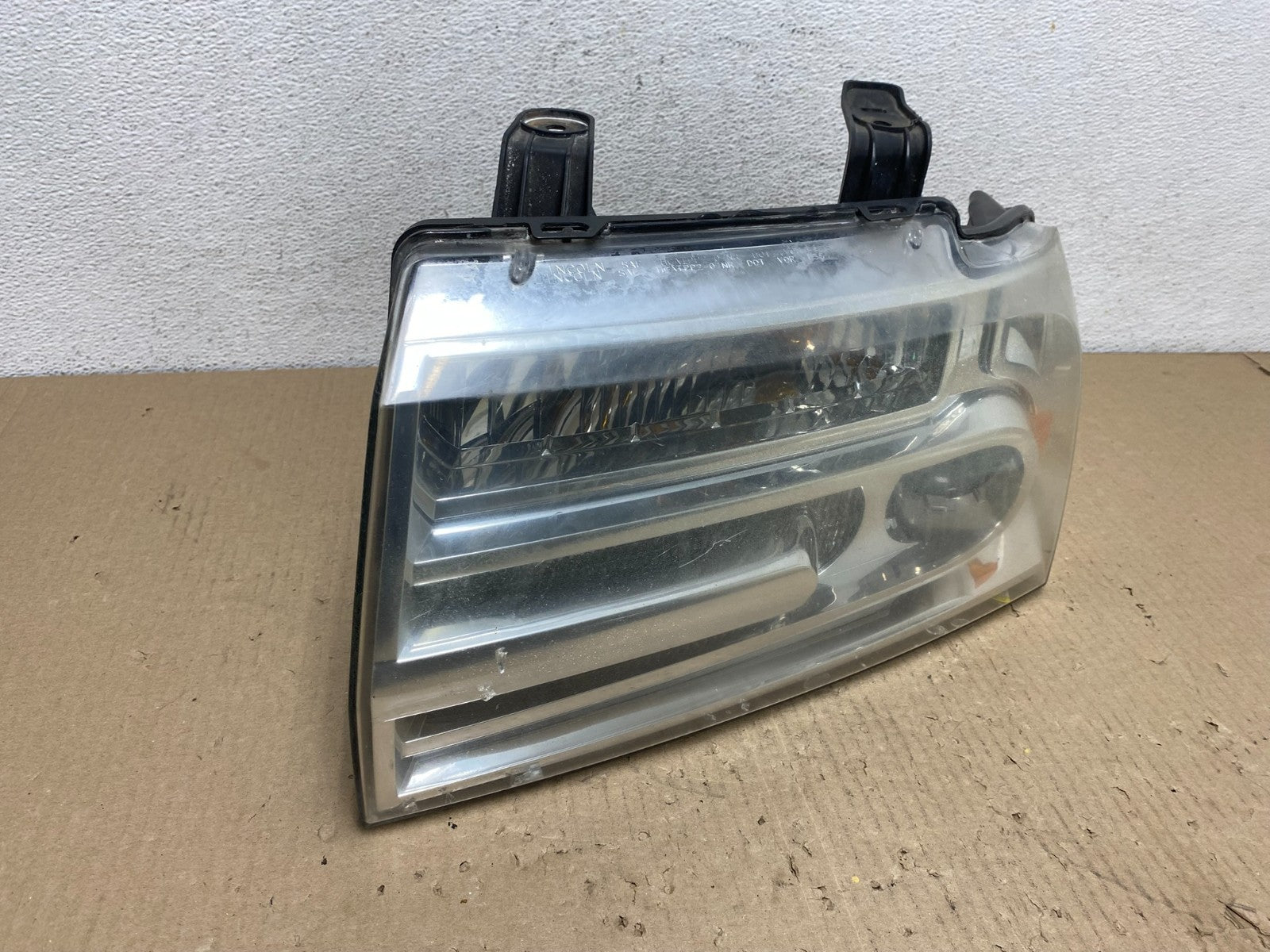 2007-2014 Lincoln Navigator Left Driver Lh Xenon HID Headlight AE9744 DW2
