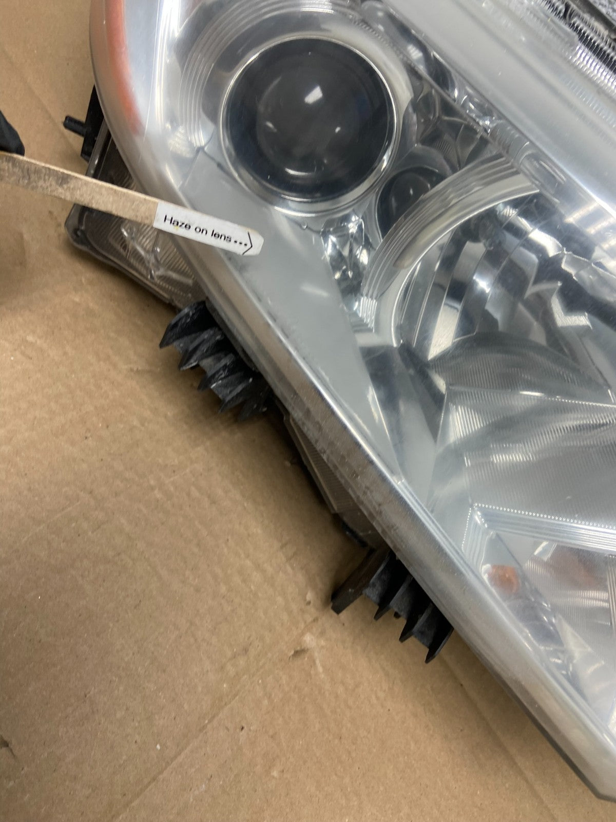 2012 to 2017 Nissan Quest Right Passenger RH Headlight Halogen AB6103 DW4