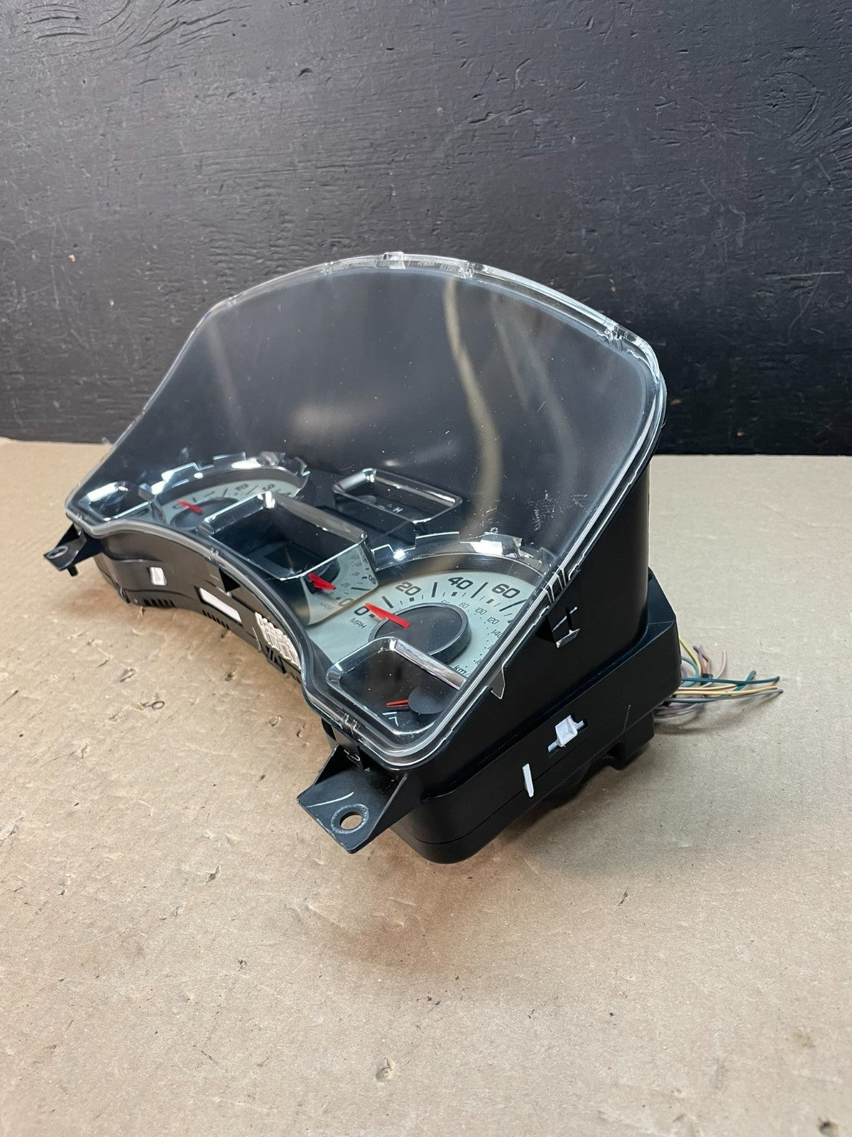 2007 2008 Ford Expedition Speedometer Cluster Gauge 7L1T-10849 ae3355 DG2