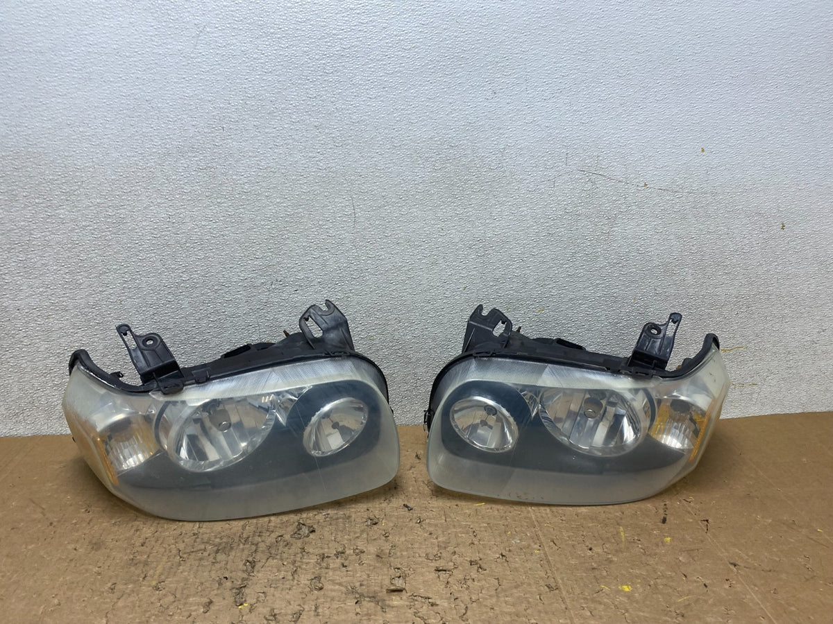 2005 to 2007 Ford Escape Headlights Left+Right Side Set Halogen V8443 DG0