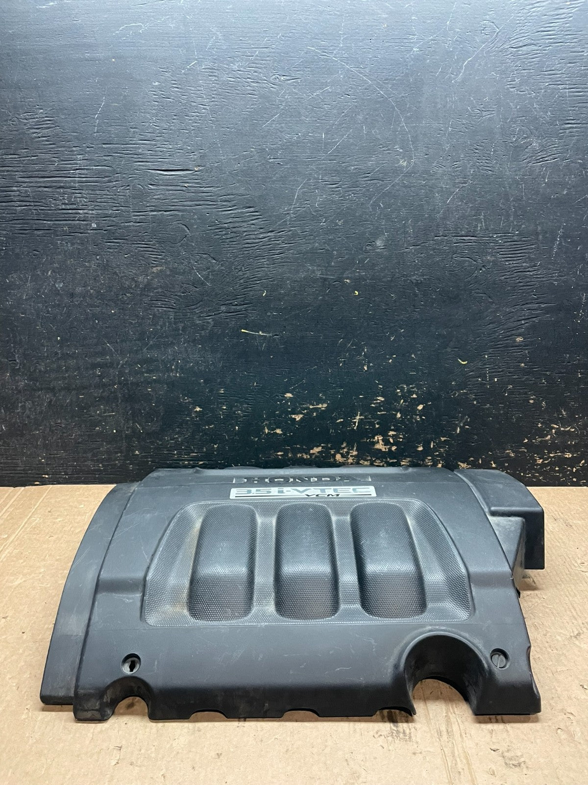 2005 to 2007 Honda Odyssey Black Engine Cover OEM Z5982 DG3