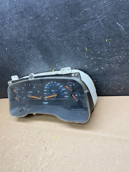 2001 2002 2003 Dodge Durango Speedometer Instrument Cluster Gauge T4737 DG2