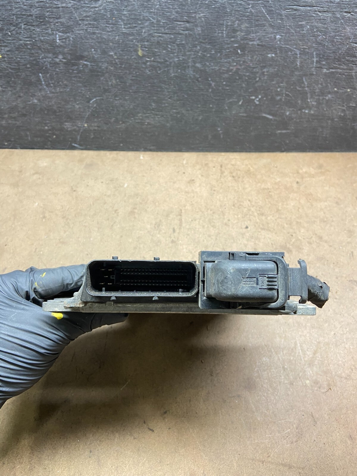 2008 Nissan Armada QX56 5.6L Engine Control Module mec73-581 a1 M9736 DG12