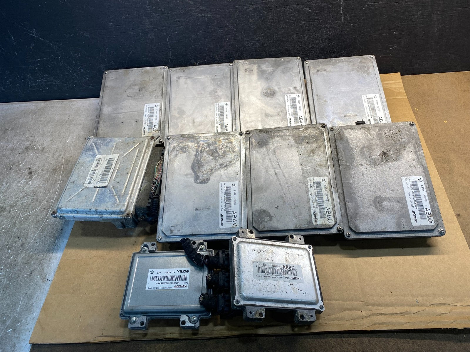 Mix of 10 Chevrolet ECM Engine Computer Module AD75800