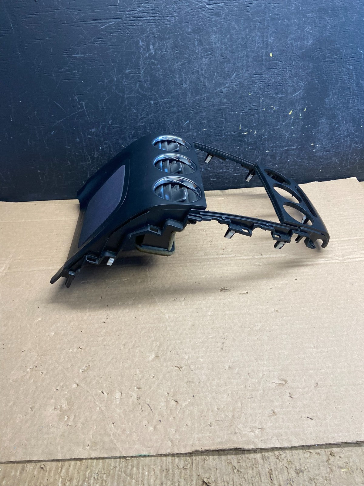 2010 2011 2012 Mazda CX-7 Center Dash Radio Bezel Trim AF2501 DG1