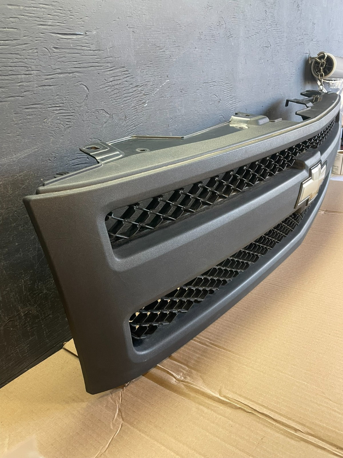 2007 to 2013 Chevrolet Silverado 1500 Front Grille Grill ae3477 DG2