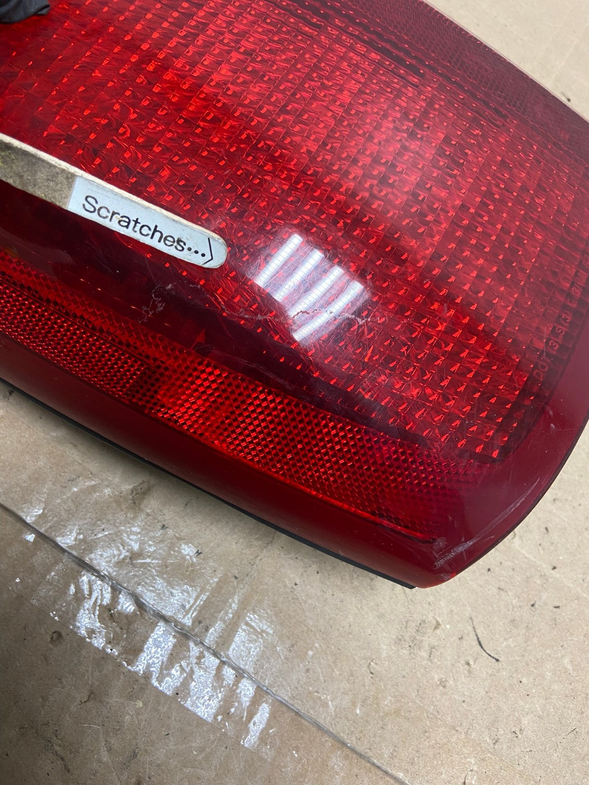 2000 to 2005 Cadillac Deville Left Driver Lh Side Tail Light AE6046 LK3