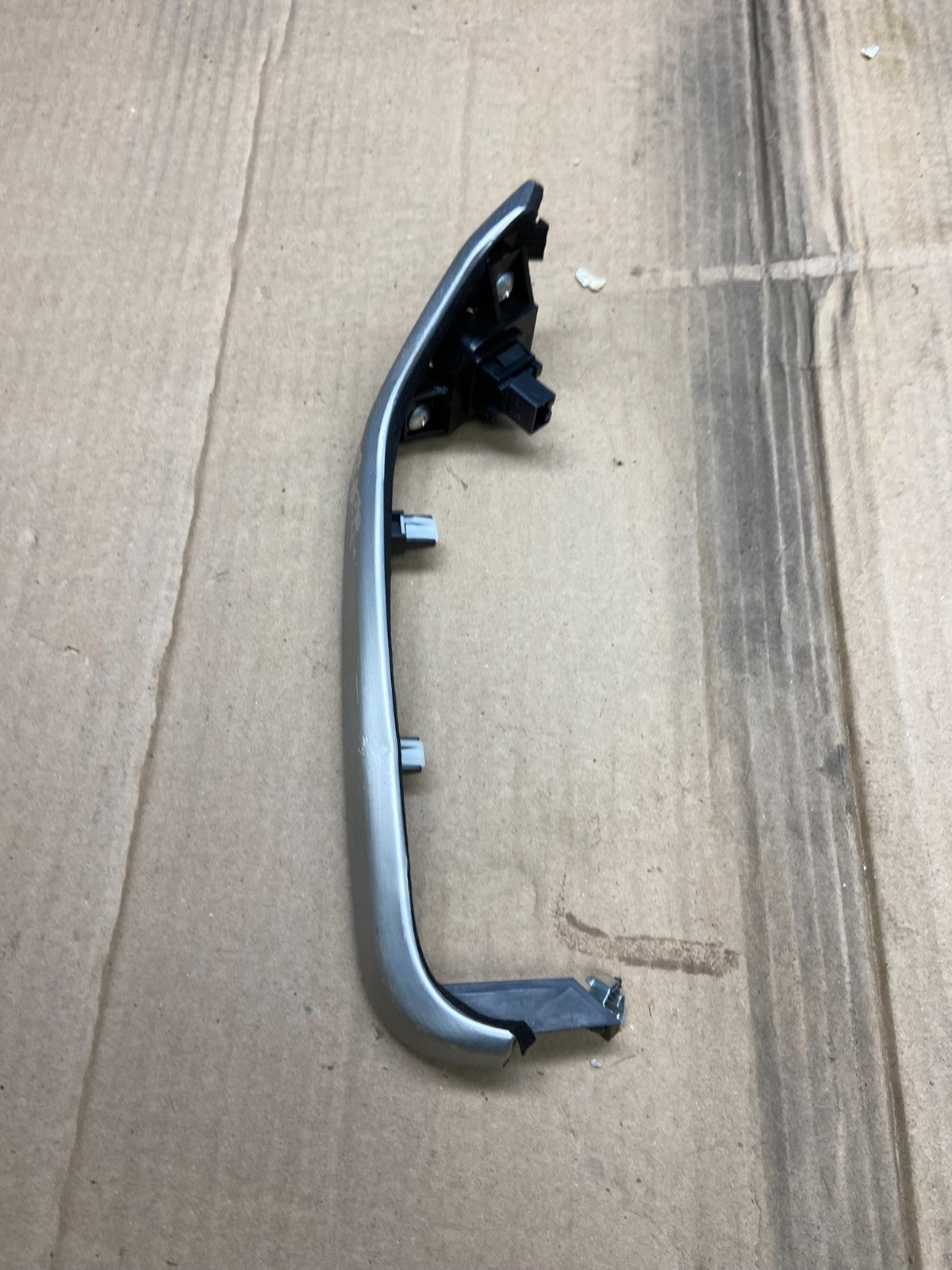 2009-2010 Nissan Murano Dash Trim Panel With Hazard Buttom Switch OEM X1686 DG1