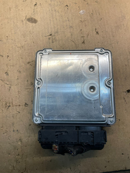2004 2005 Volkswagen Passat ECM Engine Control Unit ECU OEM W4239 DG2