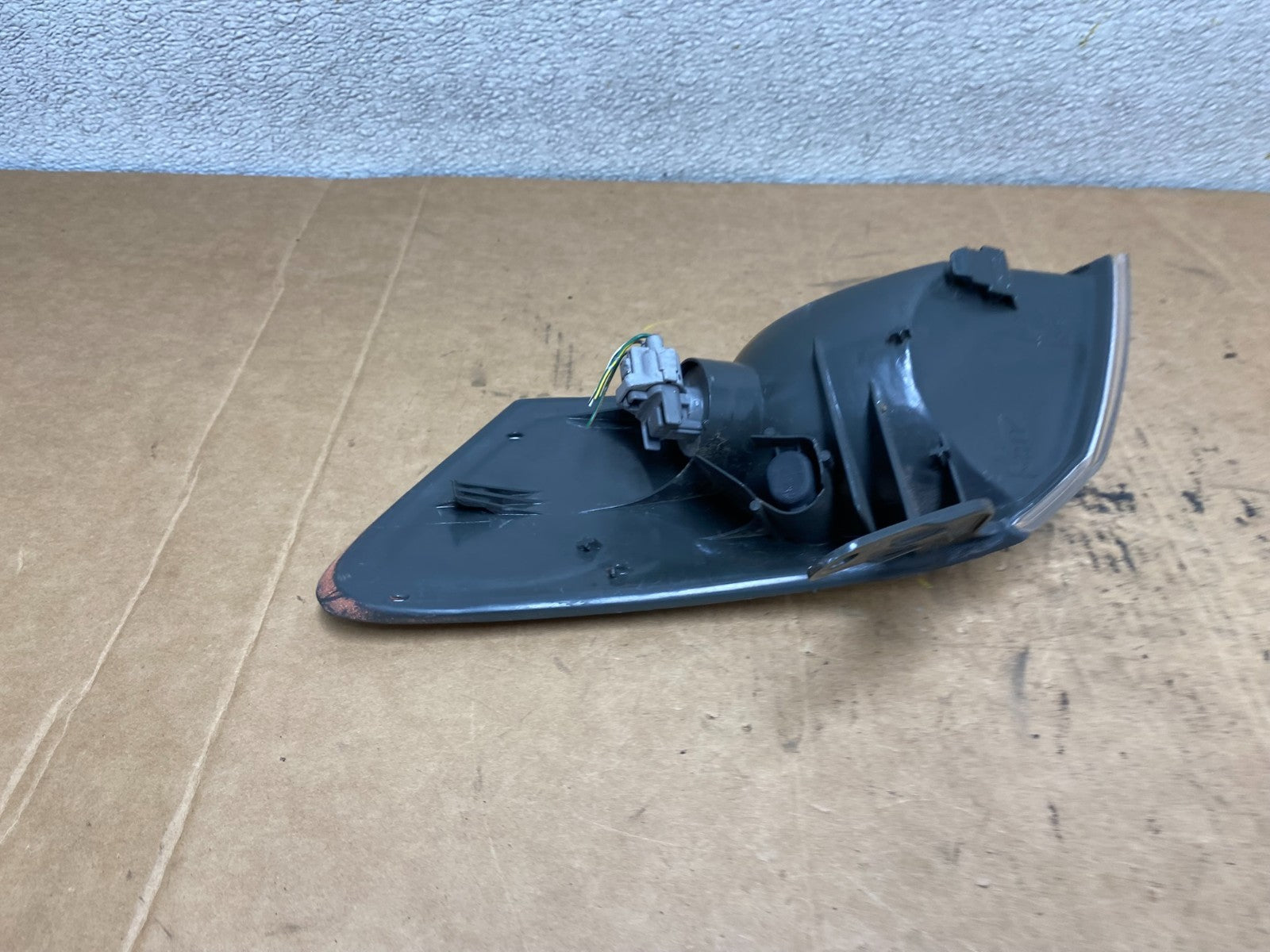 1997 1998 1999 Toyota Camry Right Passenger RH Turn Signal T2166 DW4