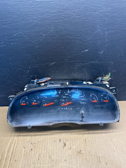 2004 to 2008 Ford E150 E250 E350 Gauge Speedometer Cluster AD17510