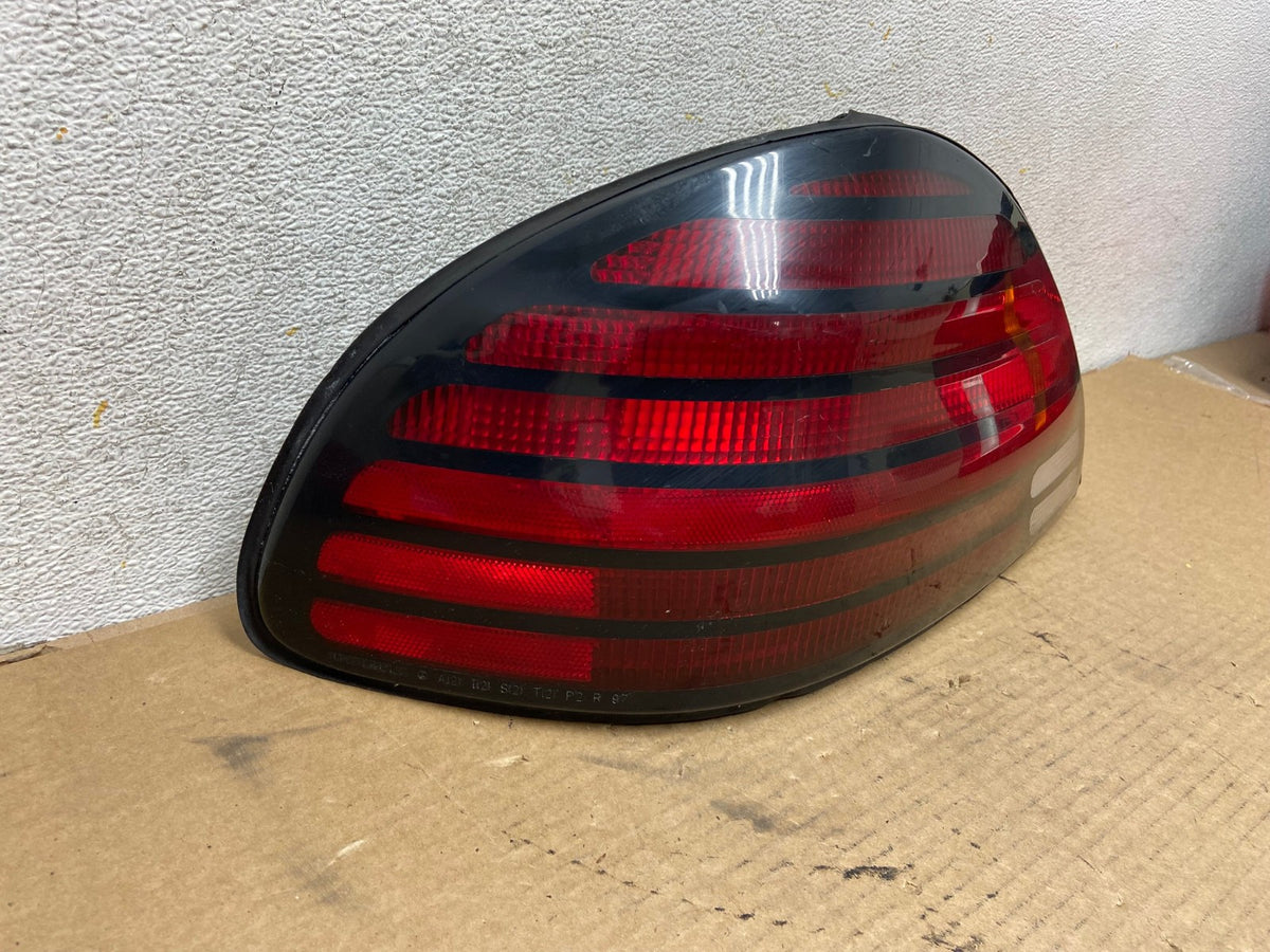1999-2005 Pontiac Grand AM Left Driver LH Side Tail Light AH4196 LK1