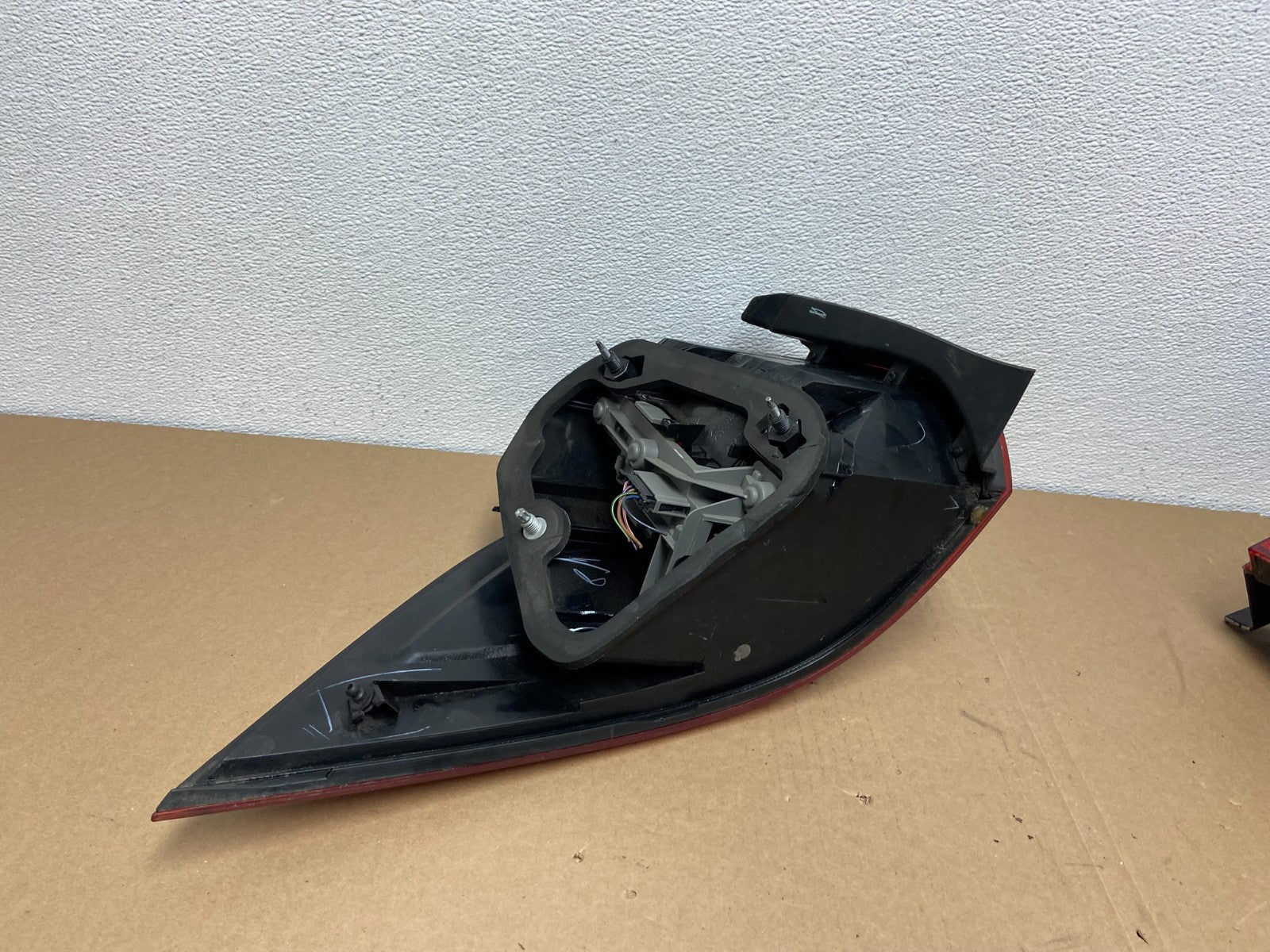 2010-2014 Volkswagen Golf MK6 Wagon Right Passenger Tail Light OEM ab6320 DG4