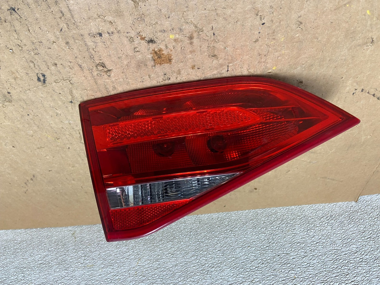 2009 2010 2011 2012 Audi A4 Sedan Left Driver Side Inner Tail Light Oem Z9514 DW0