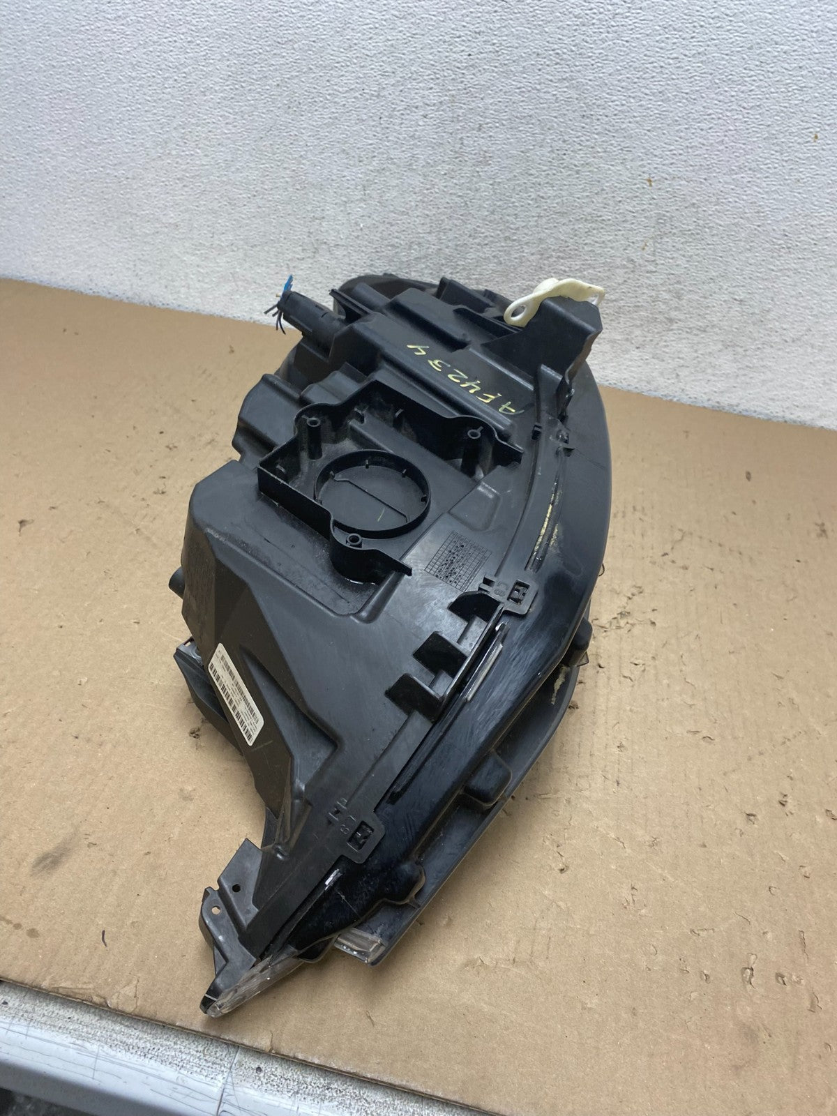 2013 to 2016 Ford Fusion Right Passenger Rh Side Headlight AF42348