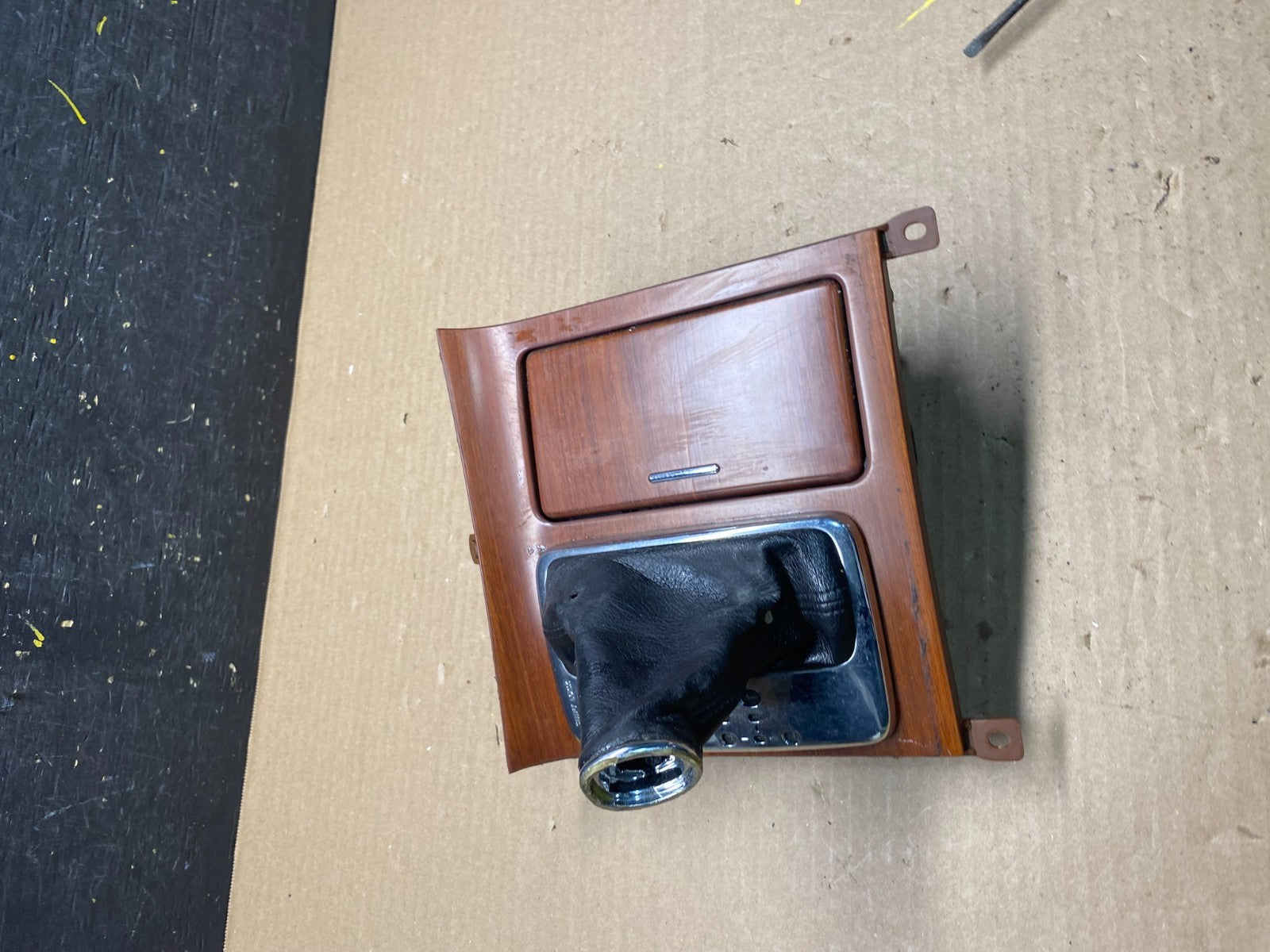 2006 to 2010 Infiniti M35 Center Console Gear Shifter Floor Bezel OEM S2688 DG0