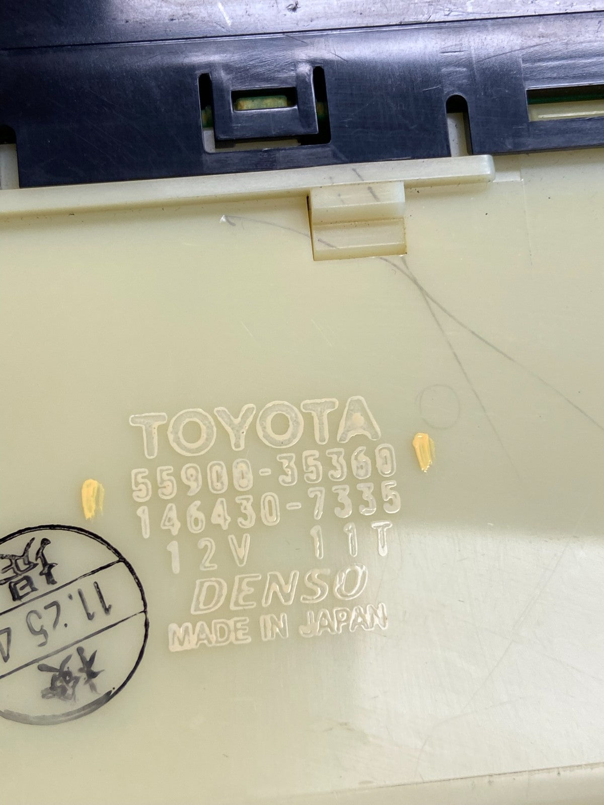 1999 to 2002 Toyota 4Runner Center Dash Climate Control Panel AF2060 DW4
