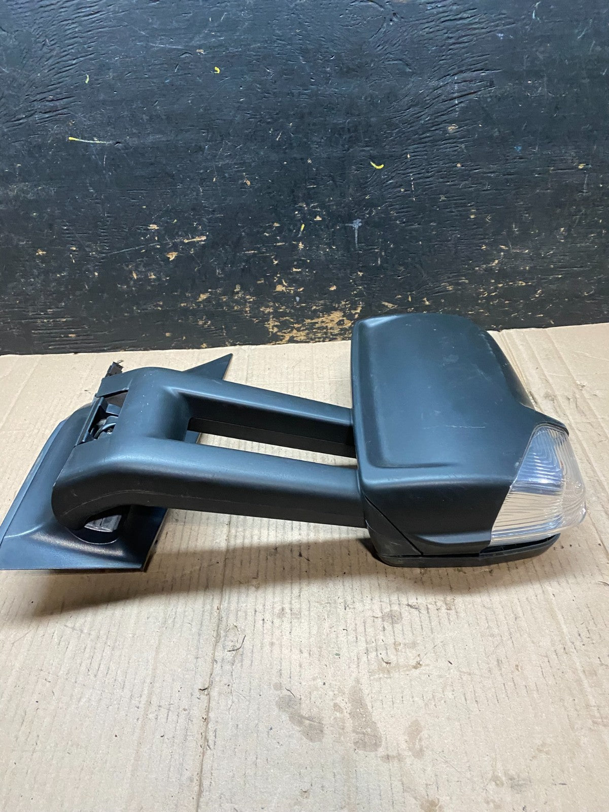 2007 to 2017 Freigtliner Sprinter Left Driver LH View Door Mirror V9761 DG3