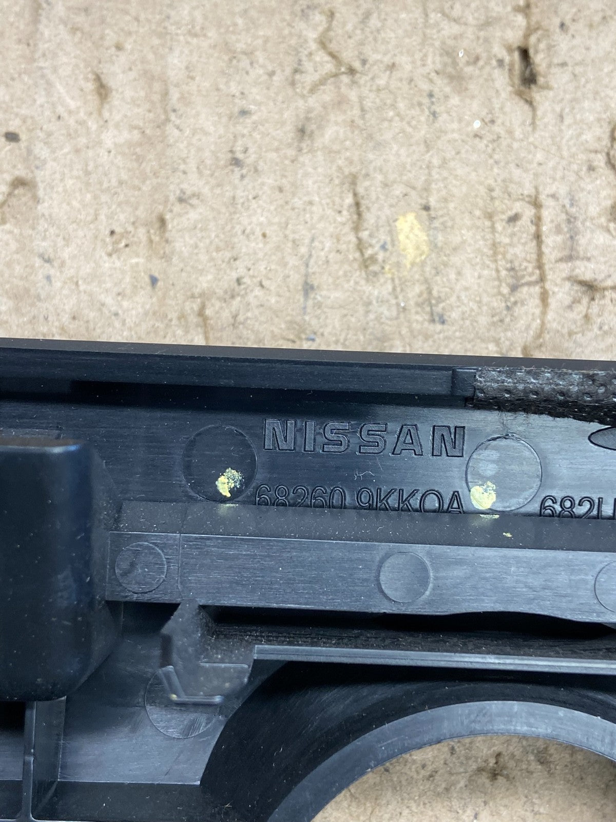 2015-2019 Nissan Versa Hatchback Center Dash Radio Climate Bezel Air Vent AB55057