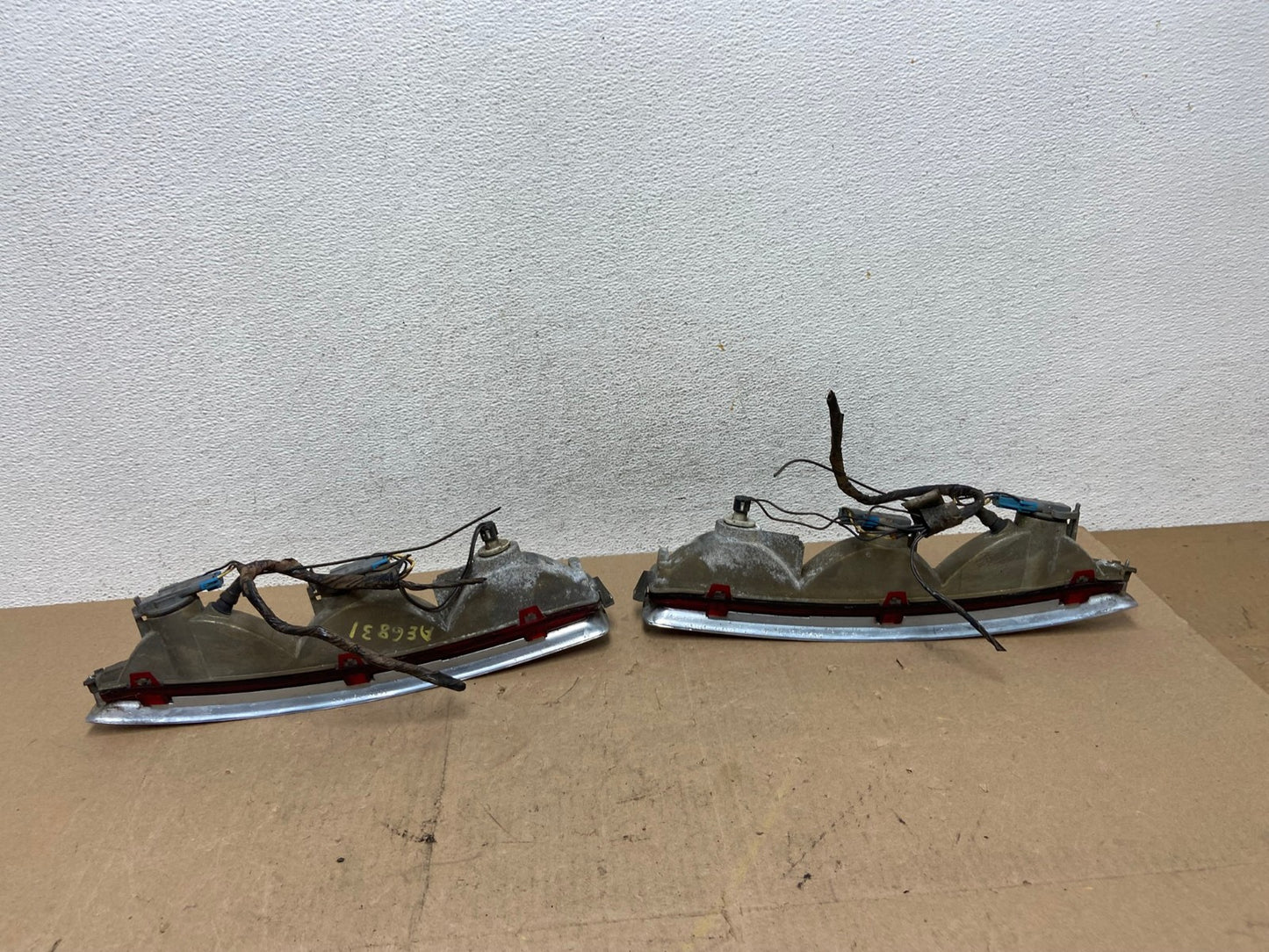 1994 to 1999 Cadillac Deville Left+Right Side Tail lights AE6831 LK5
