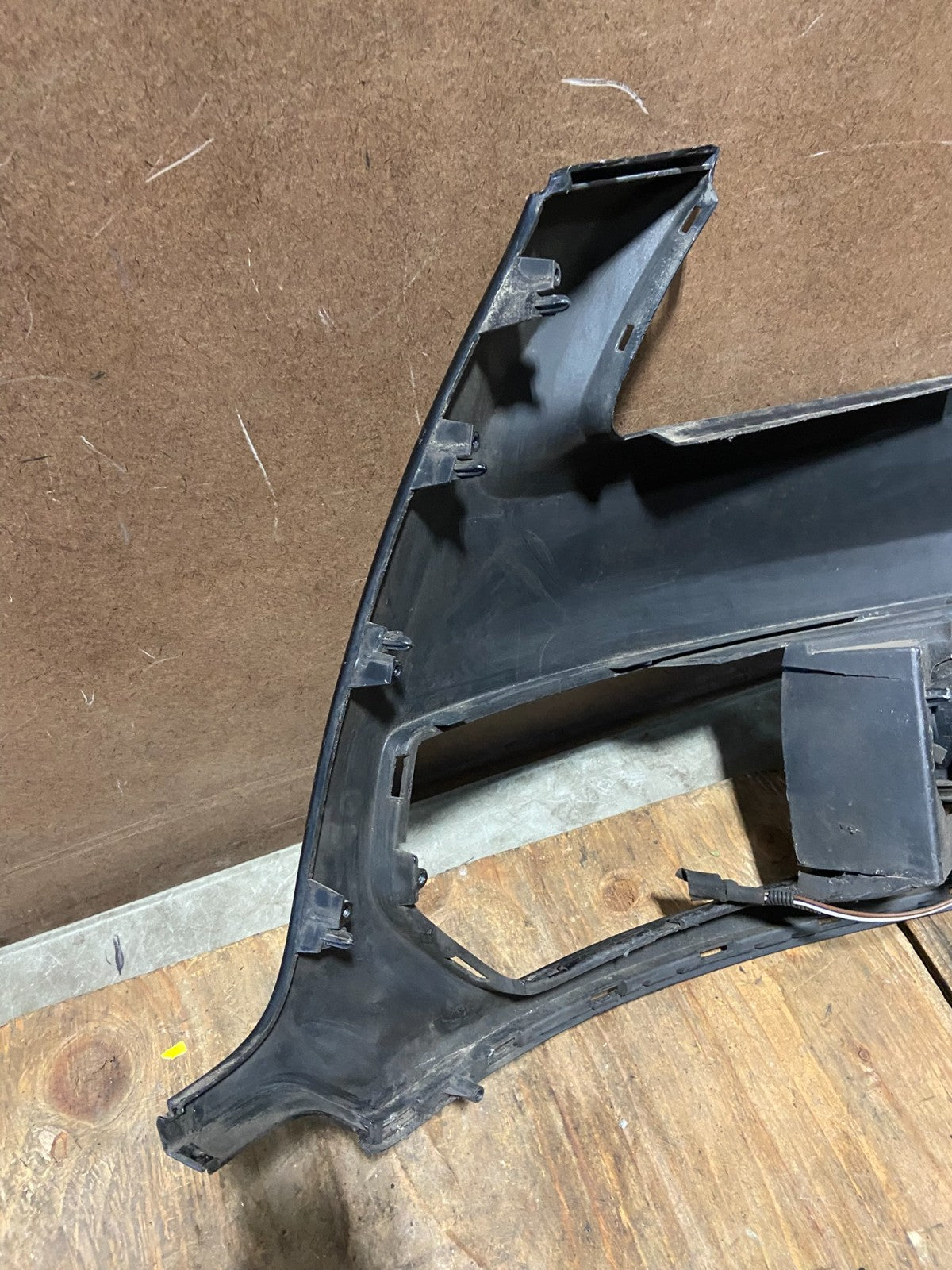 2009 to 2012 Audi Q5 Front Right Bumper Cover Ad04044