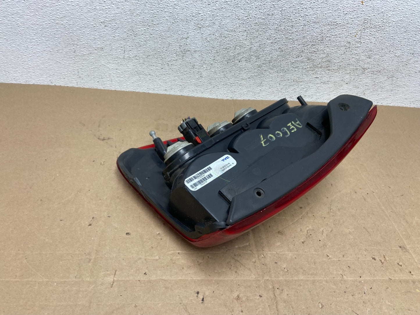 1999 - 2004 Jeep Grand Cherokee WJ Left Driver Lh Tail Light TYC AE6007 DW5
