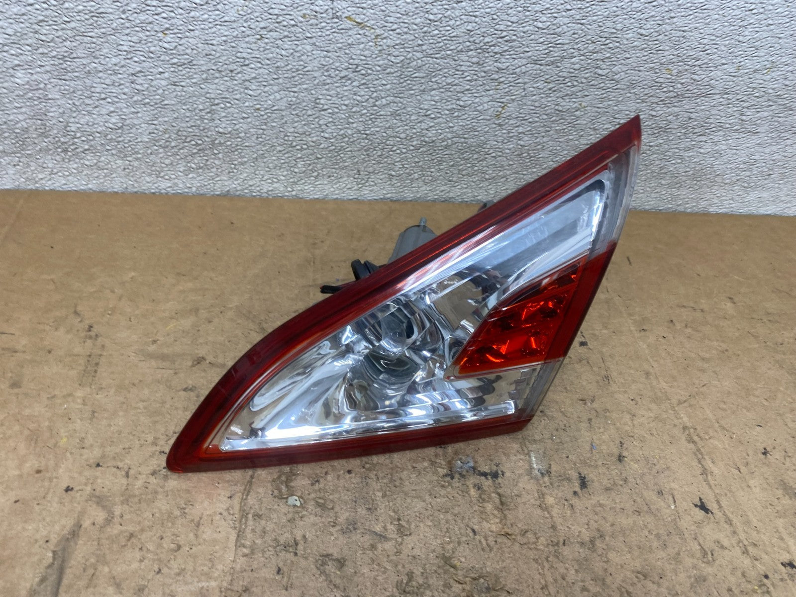 2011-2014 Nissan Murano Right Passenger RH Side Inner Tail Light Oem T5342 DW0