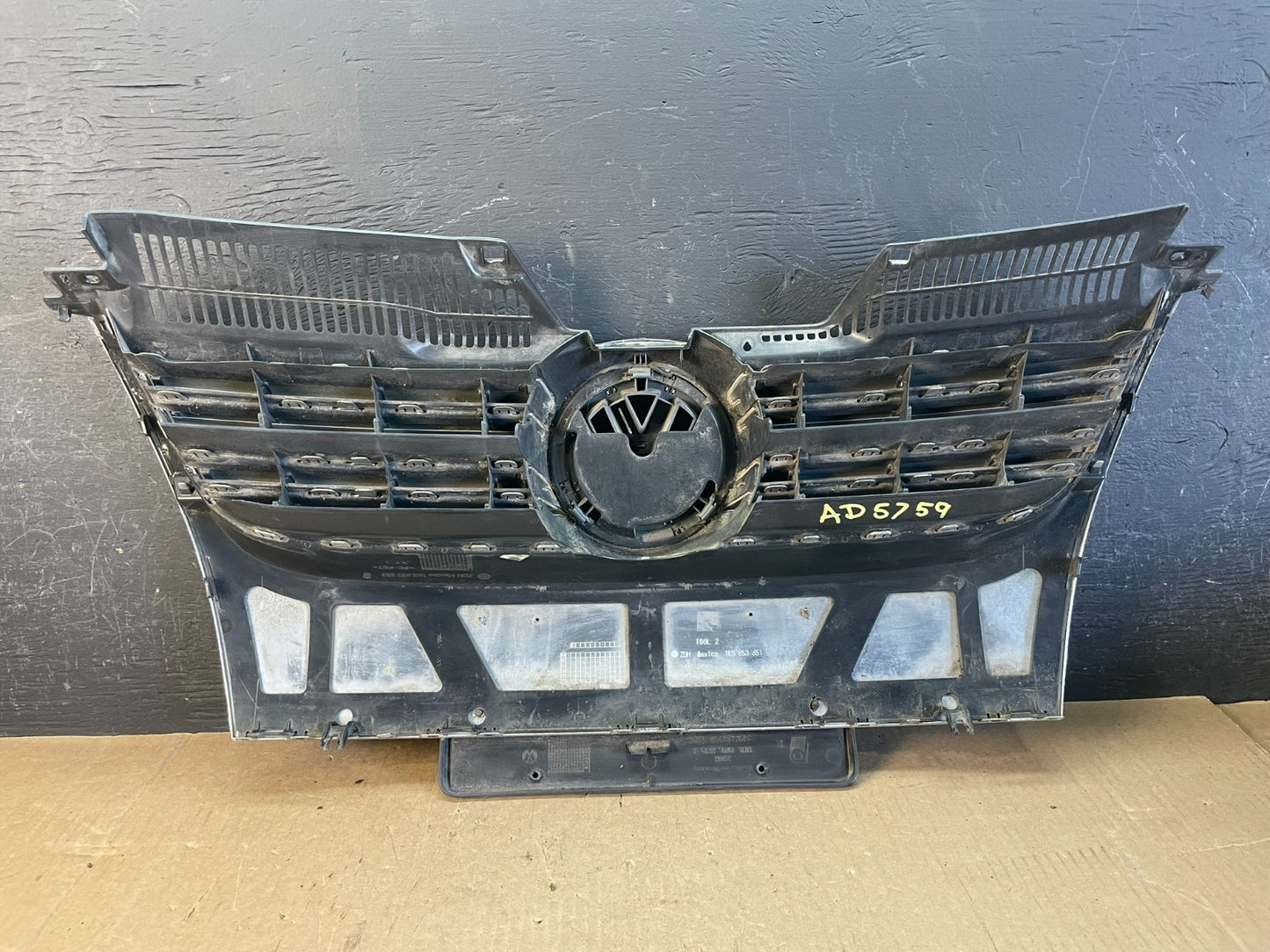 2005-2010 Volkswagen Jetta Front Upper Grille Grill Chrome ad5759 DG3