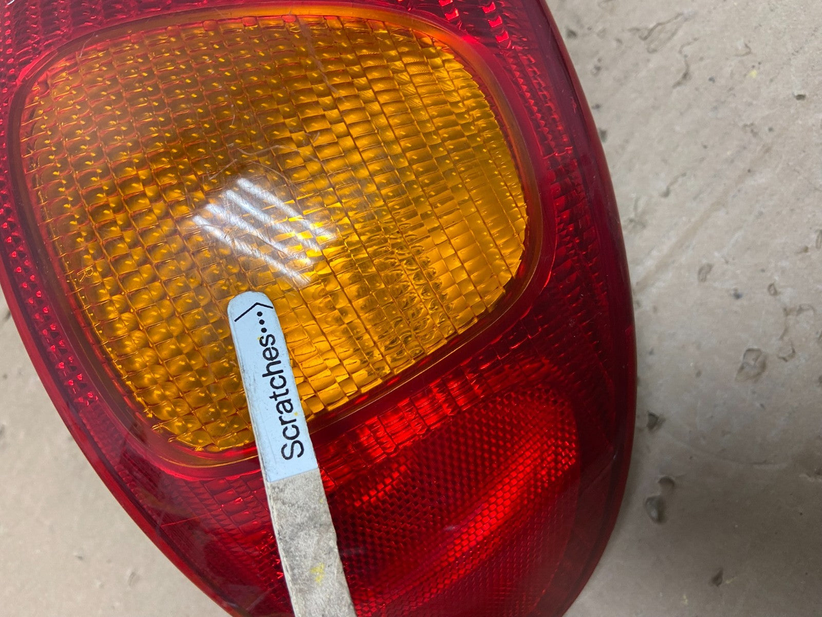 1998 1999 2000 Toyota Corolla Right Passenger Side Tail light OEM AB0807 LK3