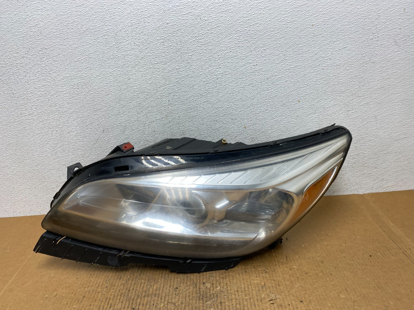 2013 2014 2015 Chevrolet Malibu Headlight Projector Left Driver Side AE1601 DW0
