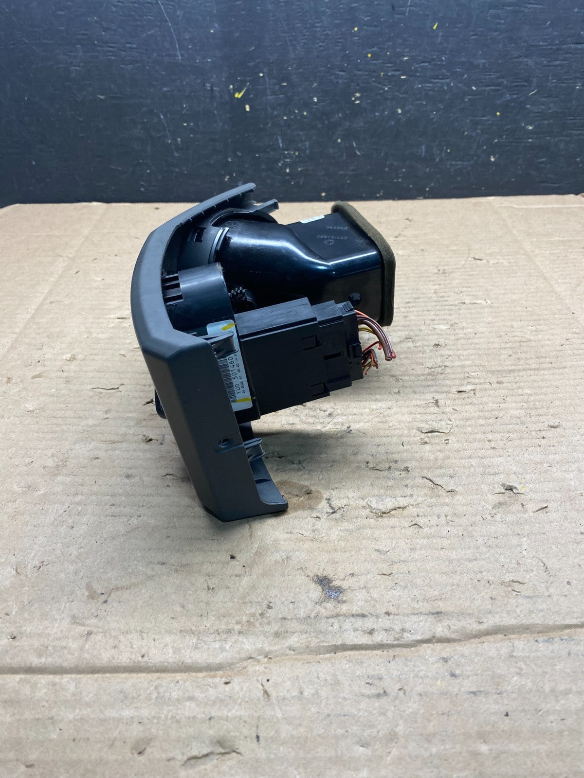 2005 - 2009 Land Rover LR3 Headlight Fog Light Switch Control Air Vent q2609 DG3