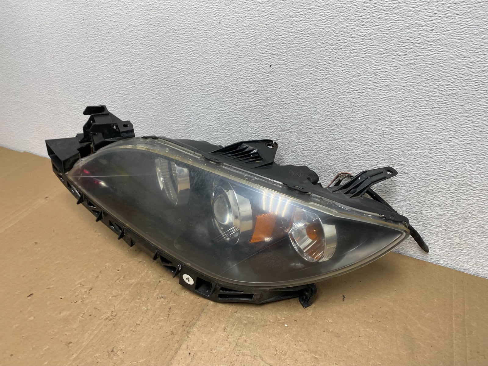 2004 to 2009 Mazda 3 Sedan Left Driver LH Side Headlight AC5973 DW1