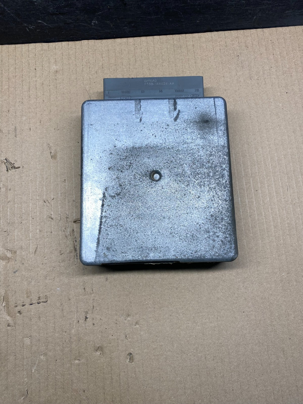2001 Ford E250 E350 5.4L Van Engine Control 1c2f-12a650-pb ECM AH7363 DG0