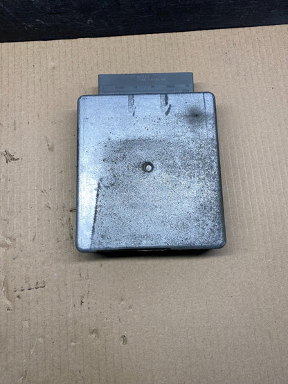 2001 Ford E250 E350 5.4L Van Engine Control 1c2f-12a650-pb ECM AH7363 DG0