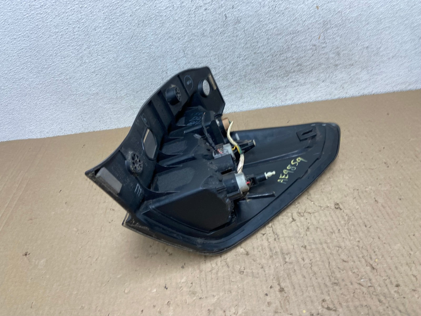 2009 - 2013 Subaru Forester Left Driver Lh Side Tail Light AE9859 LK5