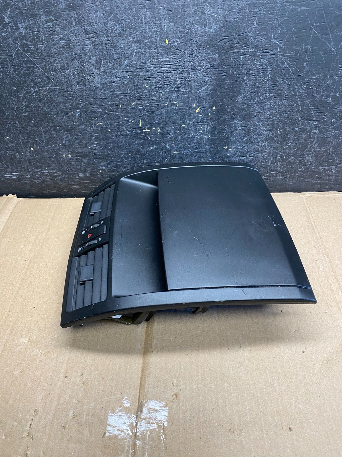 2009 to 2012 Mazda 6 Center Console Dash Dual Air Vent ah5489 DG2
