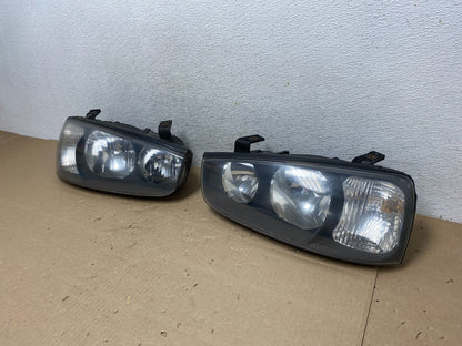 2001 2002 2003 Hyundai Elantra Left+Right Side Set Halogen Headlights AG5887 DW1