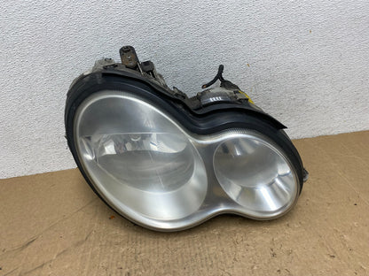 2005 to 2007 Mercedes-Benz C-Class Right Passenger Side Headlight AG1202 DW0