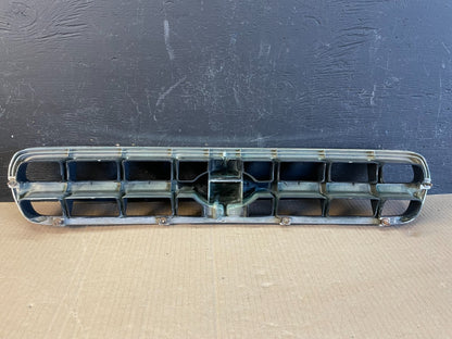2000 to 2002 Subaru Legacy Outback Grill Grille OEM AC2013 DG4
