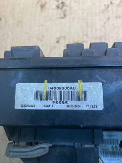 2005 2006 Jeep Grand Cherokee Fuse Box Multi-Function Relay Module OE ac0641 DG6